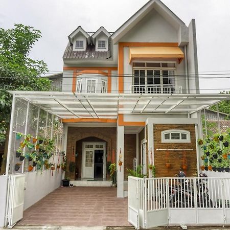 Reddoorz Near Sindu Kusuma Edupark 2 Hotel Cebongan Екстериор снимка